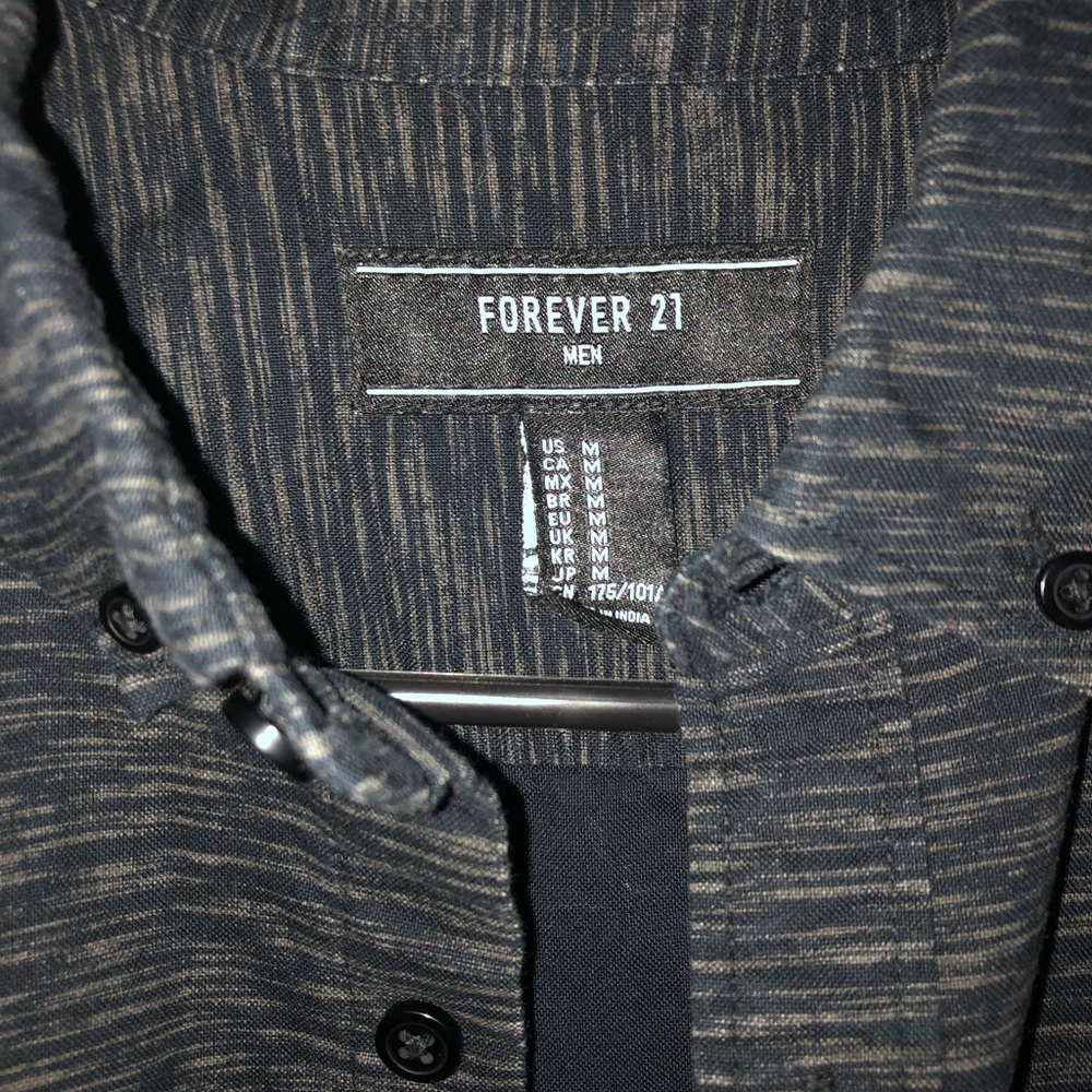 F21 button down - Picture 2 of 2
